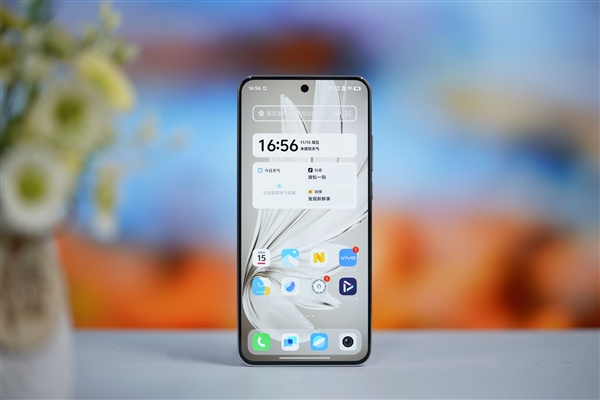 185g机身塞下6500mAh大电池！vivo S20图赏